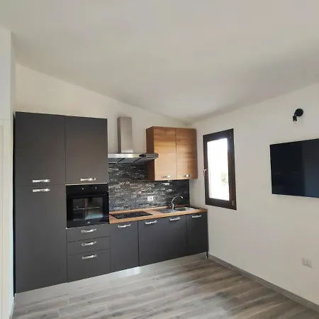 Sant'anna I4mori Apartment